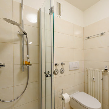 Badezimmer mit Waschmaschine