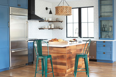 Inspiration for a country kitchen in Los Angeles.