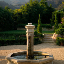 Front driveway fountain