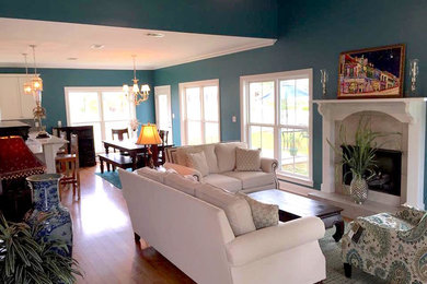 Inspiration for a transitional living room remodel in Jackson