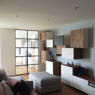 Inspiration for a home theater remodel in Nantes