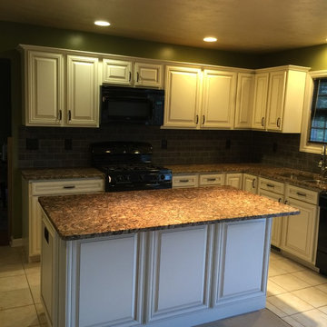 cabinet refacing antique white with new granite and backsplash