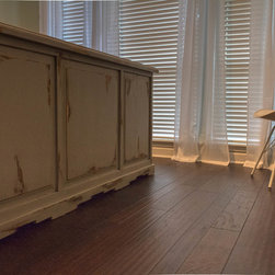 Earthwerks Oxford Hickory Collection - Bedford - Products