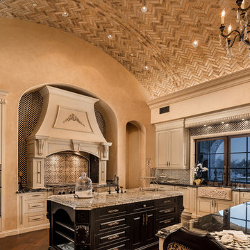 Celebrity Kitchens by Fratantoni Luxury Estates!