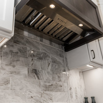 Transitional Kitchen Remodel Done in Maple and Alder