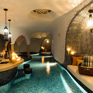 ロサンゼルスのエクレクティックスタイルのおしゃれなプールの写真