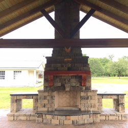 Tremron Stonegate Oak Run outdoor fireplace - Outdoor Fireplaces
