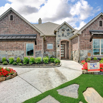 Dallas, Texas | Gateway Parks - Classic Yale Exterior