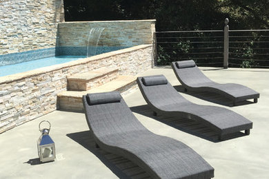 Inspiration for a modern pool remodel in Los Angeles