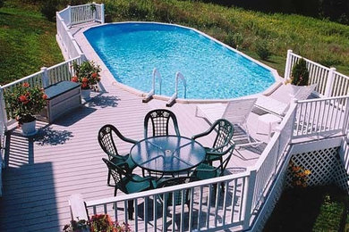 Trendy pool photo in Baltimore