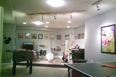 Basement - modern basement idea in Atlanta