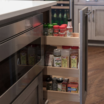 SPICE RACK AND MICROWAVE