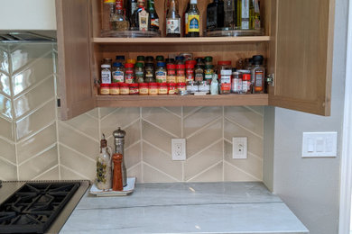 Trendy kitchen photo in San Francisco