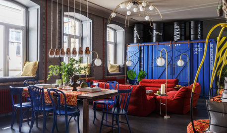 St. Petersburg Houzz Tour: Bold Apartment Celebrates Russian Life