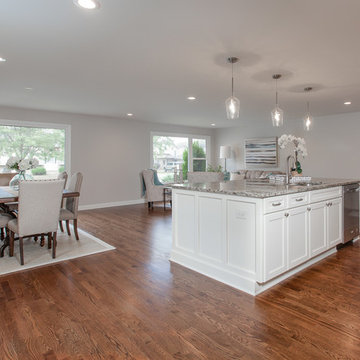 Staging of a beautiful Oak Lawn Flip