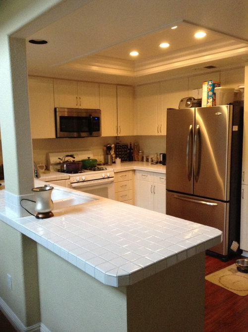 Dark Or Light Counters With White Cabinets And Dark Floors