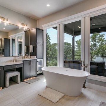 Contemporary lake house-Chico,Texas