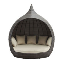 Cabana Den