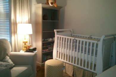 Design ideas for a traditional kids' room in Jackson.