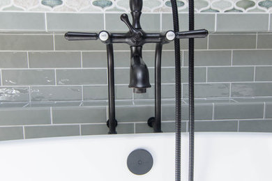 Inspiration for a transitional bathroom remodel in Philadelphia