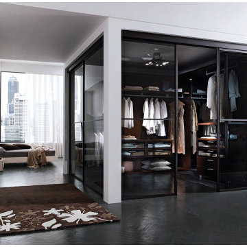 Closets / Wardrobes
