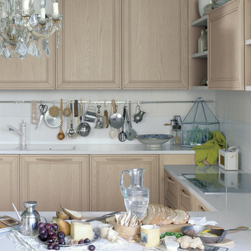 Elegante Traditional Contemporary Kitchen