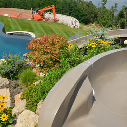 Pond and Retaining Wall Construction - Landscaping Stones And Pavers