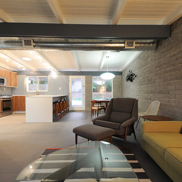 1504 E Rancho