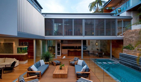 Houzz Tour: Resort-Style Vaucluse Home Triumphs Over Steep Site