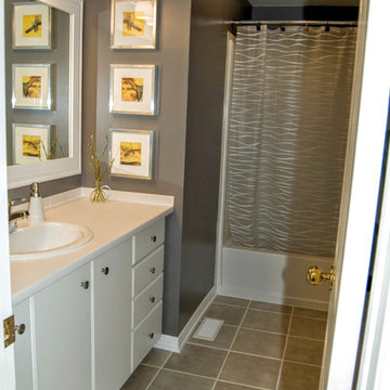 Gray-Yellow Bathroom