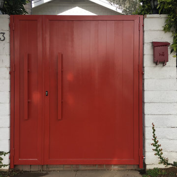 Big Red Aluminum Gate
