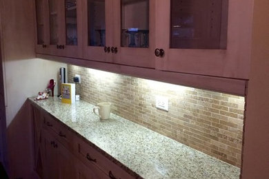Elegant kitchen photo in Chicago