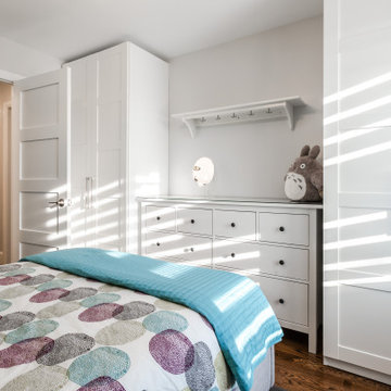 "Teen Haven: A Stylish and Functional Space for everyone!