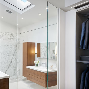 A Luxe Pair of Bathrooms