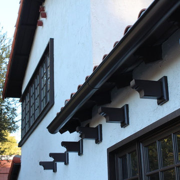 Half Round Rain Gutters with Wrap Around 10 Gauge Twisted Rafter Mount Brackets