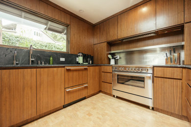 Mid-century modern kitchen photo in Los Angeles