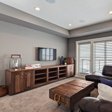 Bonus room (upstairs)