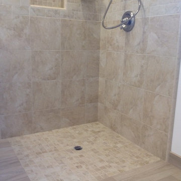 La Entrada Handicap Bathroom Shower