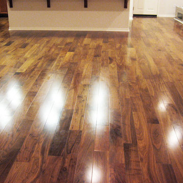 Walnut Natural Smooth Engineered Wood Floor