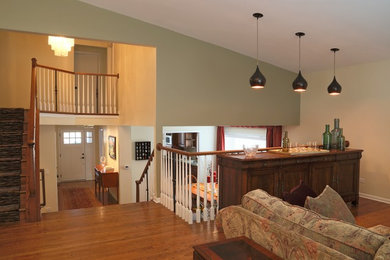 Inspiration for a transitional living room remodel in Chicago
