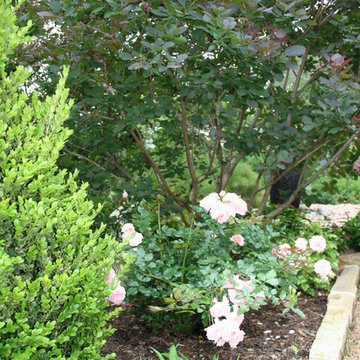 Traditional garden in Northwest Hills