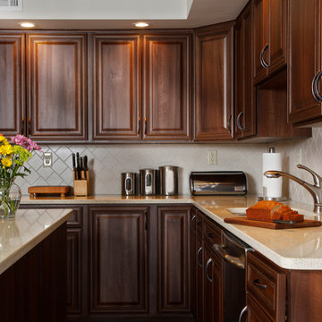 Wonderful Walnut Hi-Def color with Quartz