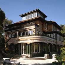 exterior & color & roof