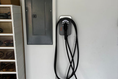 Example of a minimalist garage design