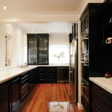 Black Kitchen Cabinets