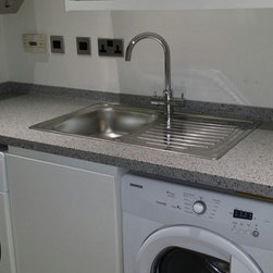 Matt white painted kitchen - Kitchen Sinks