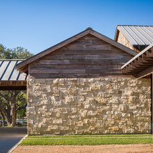 Porte cochere