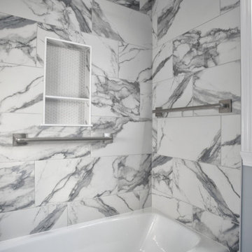Project 3987-1 Highland Park Traditional Bathroom