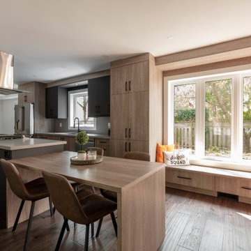 Contemporary two tone Kitchen Wood and Matte Black Acryl