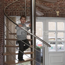 Spiral staircase for loft